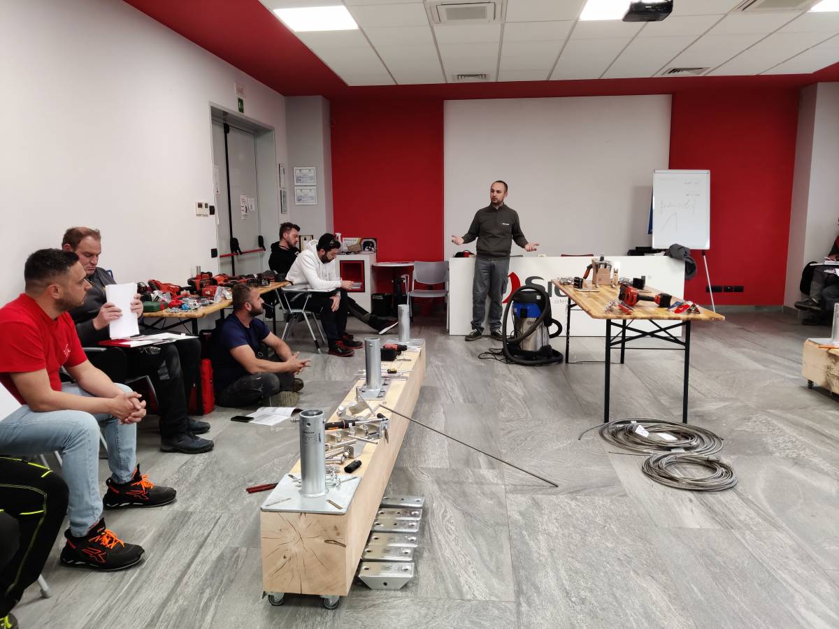 Professional qualification UNI 11900:2023