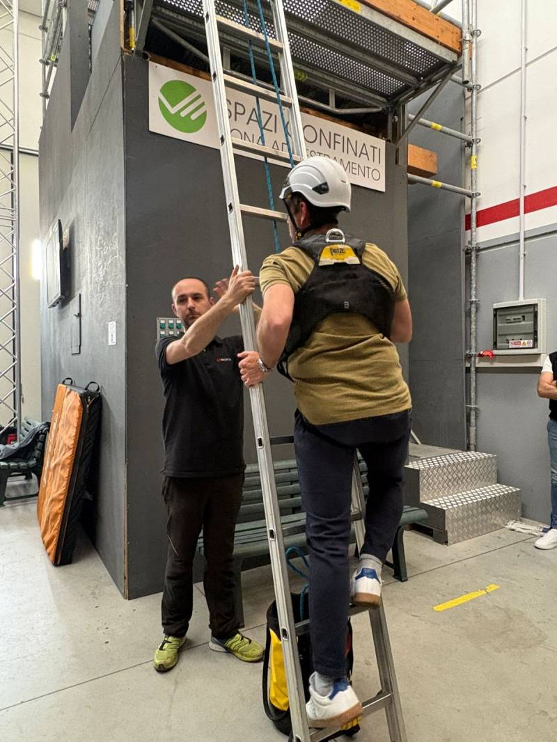 Simulazione lavoro su scala