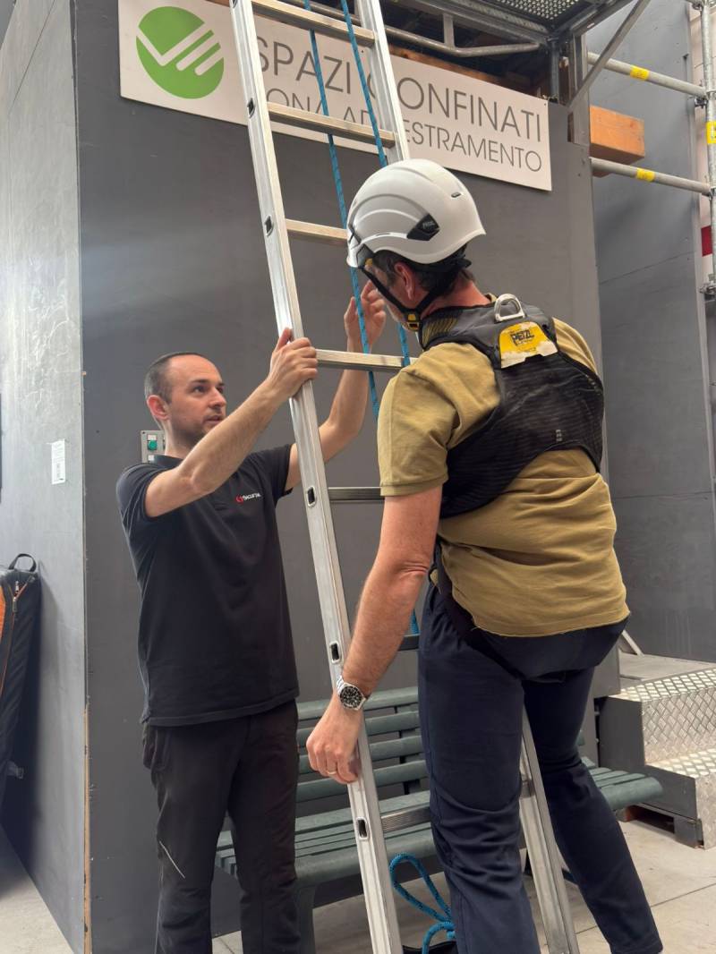 Simulazione lavoro su scala
